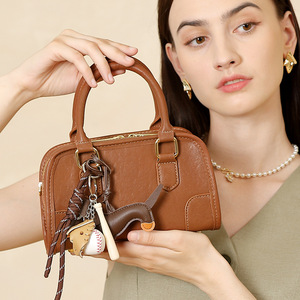 Bolso Boston de Cuero Genuino para Mujer, Nuevo Modelo Versátil con Cierre, Bandolera de un Solo Hombro - Product Image 3