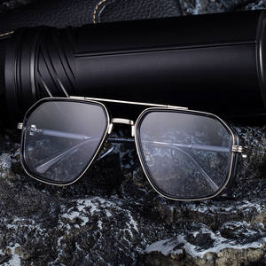 Lunettes de soleil carrées de luxe pour hommes, protection UV400, monture en métal, verres PC noirs, protection solaire haut de gamme, style aviateur tendance pour usage extérieur - Product Image 3