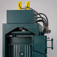 Presse à balles hydraulique verticale pour le compactage des bouteilles en plastique, du papier usagé, des cartons, des canettes en aluminium, des déchets