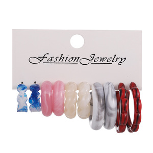 Créoles en résine acrylique colorées en forme de C, lot de 5 paires, boucles d'oreilles exagérées pour femmes, bijoux tendance - Product Image 5