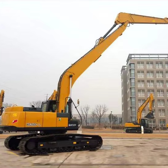 Heavy Duty XE260CLL 26 Ton Crawler Excavator for Excavation and Material Handling