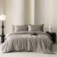 Parures de couette en soie du fabricant, drap plat en soie 19 Momme en stock, ensemble cadeau de taies d'oreiller en soie personnalisées