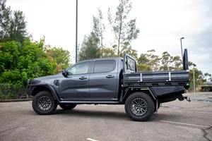 Plateau Ute de lit de camionnette à double cabine en alliage d'aluminium pour Hilux Ranger Triton Cannon Dmax BT50 OEM ODM Tube/Square Headboard - Product Image 3