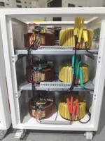 Régulateur de tension automatique industriel triphasé 50000 Watts 35 KVA 1000 KVA AVR SVC Stabilisateur de tension haute efficacité 50Hz contre les surtensions