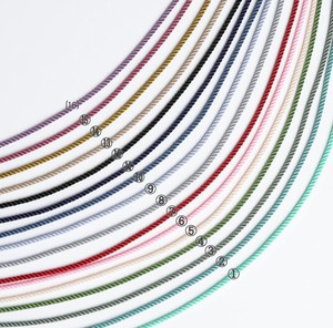 <span class=keywords><strong>Collana</strong></span> in Corda di Seta <span class=keywords><strong>Intrecciata</strong></span> Colorata a Lunghezza Regolabile con Chiusura e Terminale Placcati in Oro per Indossare Collane a Corda - Product Image 3