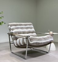 Fauteuil d'appoint moderne de luxe en tissu rayé, écologique et portable, avec base en traîneau chromé, style italien, pour salon