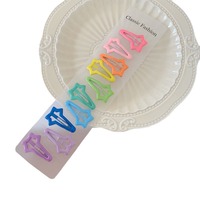 Mignonne petite épingle à cheveux en alliage métallique aux couleurs arc-en-ciel pour les femmes avec une frange de cheveux cassée pour les fêtes de Noël
