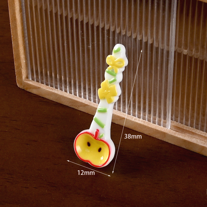 Cuchara de manzana amarilla