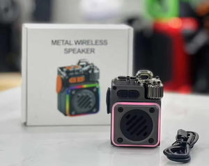 Caisson de basses K5 <span class=keywords><strong>Portable</strong></span> <span class=keywords><strong>Gamer</strong></span> Mini RGB BT5.4 Effet de lumière Haut-parleur sans fil en métal Durable pour la <span class=keywords><strong>promotion</strong></span> de la musique en plein air - Product Image 2