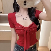 T-shirt élégant et unique à manches courtes, col en V, coupe ajustée coréenne, avec soutien-gorge intégré, pour femme, style décontracté chic, couleur unie, haut court