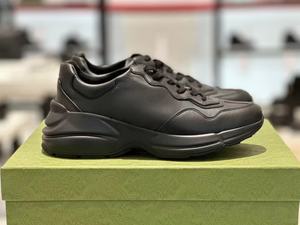 Vente en gros 2026 : Nouvelles chaussures de sport décontractées en cuir véritable, confortables et respirantes, pour hommes et femmes, de marque de créateur et à la mode. - Product Image 1