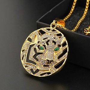 Collier Hip-Hop Tête de Léopard en Acier Inoxydable Plaqué Or 18K Entièrement Sertie de Diamants – Prix de Gros - Product Image 4