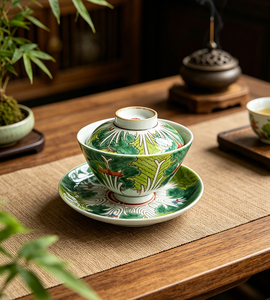 Bol à thé en porcelaine peint à la main, motif Chinoiserie Famille Rose, motif <span class=keywords><strong>Bok</strong></span> Choy, Gaiwan avec couvercle et soucoupe - Product Image 1