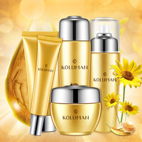 Ensemble de soins de la peau anti-âge en or 24 carats avec logo privé personnalisé, soin du visage hydratant bio, éclat doré, acide hyaluronique, acide kojique