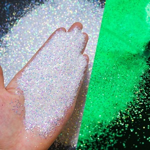 Paillettes lumineuses à haute luminosité, brillants dans le noir, personnalisables OEM, pour la peinture, l'encre, le nail art, les projets de décoration artisanale - Product Image 4