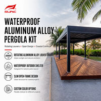Pergola modulaire en aluminium sur mesure avec toit à lames orientables électriques en PVC, panneaux de volets rigides pour l'intimité, assemblage rapide