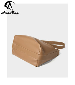 Sac fourre-tout en cuir de vachette Andong pour femme, sac à bandoulière pour les sorties, le quotidien, le travail, sac à main avec chaîne - Product Image 5