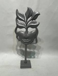 Décoration de salon : Sculpture contemporaine en aluminium « Verdant Silence » avec visage humain, prix de gros - Product Image 6