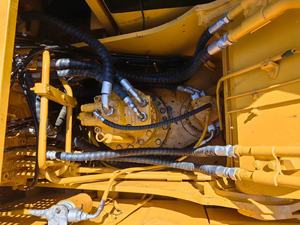 CAT 320B Hydraulic Crawler Excavator With Digging Bucket 20Ton Operating Weight Used <b>Construction</b> <b>Machine</b> - Product Image 6