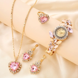 Nouvelle <span class=keywords><strong>montre</strong></span>-bracelet en alliage décorative pour femme, style coréen, avec feuille et quartz, sertie de diamants, édition féminine, <span class=keywords><strong>5</strong></span> vendues - Product Image 4