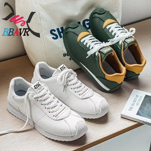 Zapatillas de Moda al por Mayor, con Logotipo Personalizado, de Cuero, con Suela Gruesa, para Skateboard, Zapatos Casuales para Caminar al Aire Libre para Hombre - Product Image 4