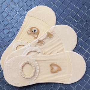 Women's Summer Ice <b>Silk</b> Low-Cut Invisible <b>Socks</b> Skin Tone Breathable Non-Slip Silicone <b>Socks</b> For Casual Wear - Product Image 2