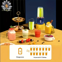 Draagbare elektrische mini-sapcentrifuge en blender voor vers fruit, sinaasappels, citrusvruchten, citroenen; voor malen, mixen, klein keukenapparaat