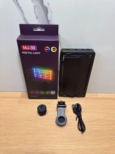Nouveauté Caméra de téléphone portable K-39 rvb <span class=keywords><strong>lumière</strong></span> de remplissage type-c charge maquillage lampe de remplissage facile <span class=keywords><strong>à</strong></span> transporter panneau lumineux led - Product Image 4