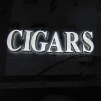 Enseigne lumineuse en acrylique avec mots métalliques Rétro-éclairage stéréo extérieur transfrontalier LED Publicité Light Box