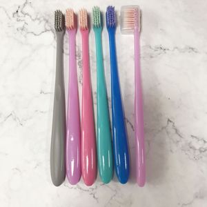 Cepillo de dientes de cerdas suaves de carbón de bambú para adultos, estilo japonés, color caramelo, con cabezal en espiral ultra suave, paquete familiar - Product Image 2