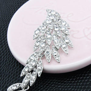 Pendientes de lujo con gancho de alas de ángel elegantes y a la moda, unisex, brillantes y con estilo para fiestas, venta al por mayor. - Product Image 5