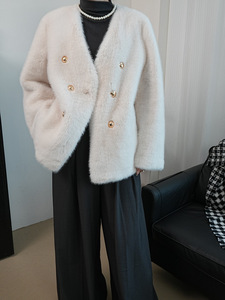 Imitation Mink 2024 Autumn and Winter New Fashion Korean Version Double-breasted V-collar Ferrets <strong>Green</strong> <strong>Fur</strong> Woman - Product Image 6