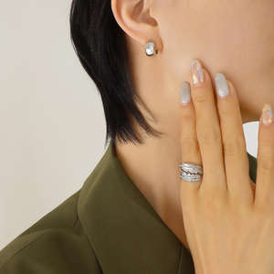 Pendientes de Acero Inoxidable de Lujo con Piedra Natural Romántica en Forma de Corona, para Mujer, Modernos, Elegantes, para Uso Diario, Regalo, Corte Corazón, Nuevo - Product Image 2