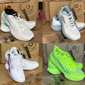 Chaussures Durables en Gros à Prix Abordable avec Livraison Maritime pour Lots de Chaussures de Marques Licenciées - Product Image 1