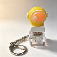 Figurine d'astronaute volant, bouton anti-stress, testeur de commutateur, pendentif, emballé individuellement pour porte-clés et sac