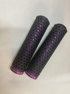 Guidon de VTT de haute qualité verrouillage en alliage à deux côtés Tube de poignée en alliage d'aluminium intégré poignées de vélo imprimées en 3D - Product Image 5