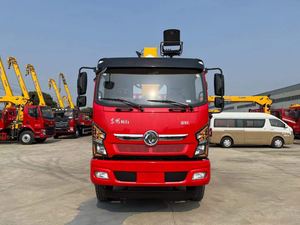Grue montée sur camion Dongfeng XC MG de 10 tonnes, grue de levage hydraulique, adaptée au levage dans le secteur de la construction et du paysage. - Product Image 2