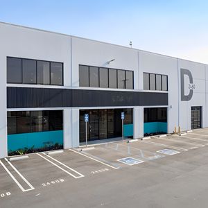 Conception de bâtiments préfabriqués en acier à <span class=keywords><strong>grande</strong></span> portée, à construction rapide et à faible coût, hangar préfabriqué, entrepôt à vendre - Product Image 5