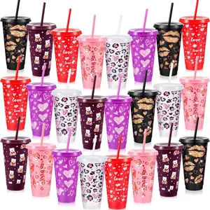 Tasses à changement de couleur Tasses à boissons froides en plastique réutilisables de 24 oz-avec couvercles et pailles pour les journées spéciales du festival