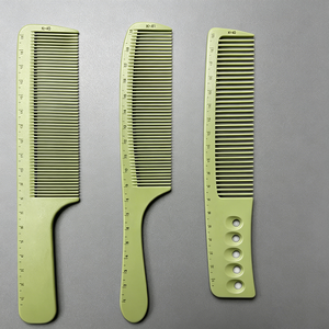 Peine Profesional para Cortar el Cabello en 8 <span class=keywords><strong>Colores</strong></span> - Serie Verde, Peine de Peluquería Antiestático para Desenredar y Peinar, para Peluqueros - Product Image 2
