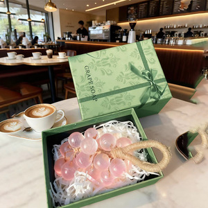 Disponibile/OEM Prodotti Naturali Sapone Artigianale ai Cristalli di Uva, Set Regalo da Bagno Idratante all'Olio d'Oliva, Saponi Profumati con Confezione - Product Image 4