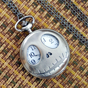 Reloj de Bolsillo de Cuarzo Reversible con Diseño de Calavera de Payaso y Espantapájaros, con Cadena Colgante, Reloj de Collar Creativo Antiguo de Aleación de 47mm - Product Image 5