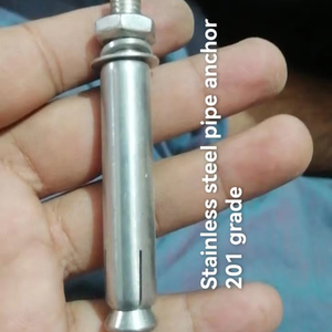 สลักเกลียวหัวสี่เหลี่ยมเหล็ก M17ความยาว150มม. ISO/DIN ansi/asme มาตรฐาน - Product Image 1