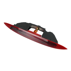 Tercera luz de freno LED de coche para <span class=keywords><strong>Renault</strong></span> <span class=keywords><strong>Modus</strong></span>/<span class=keywords><strong>Grand</strong></span> <span class=keywords><strong>Modus</strong></span> 2004-2012 luz de freno trasera de montaje alto tercera luz de freno - Product Image 4