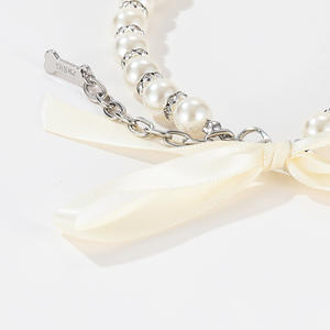 Weiße Katzen- und Hundehalsbänder mit Juwelen, Satin und Perlen-Strass-Anhängern in S/M/L Größen für Alle Jahreszeiten - Product Image 5