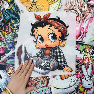 Bán Buôn Sắt Trên Dán Tùy Chỉnh Thiết Kế Chuyển In Ấn T Áo Sơ Mi Plastisol Truyền Nhiệt Cho T-Shirt - Product Image 2