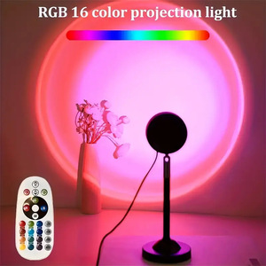 Lámpara de Proyección de Atardecer USB con Control Remoto, 16 Colores, 180 °   Lámpara de Mesa Decorativa con Rotación para Dormitorio, Ambiente Fotográfico - Product Image 2