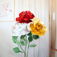 Großhandel Handgefertigte Moderne Künstliche Blumen Riesige Geformte Rosen Rot Silber Gold Große Blütenköpfe Metallstiel Seide Hochzeitsdekoration