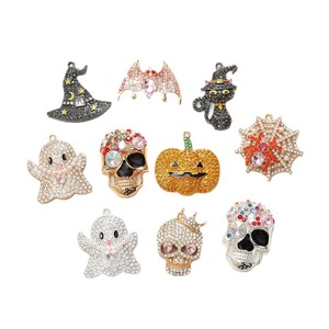 Accesorios DIY <span class=keywords><strong>de</strong></span> Halloween con diseño <span class=keywords><strong>de</strong></span> cabeza <span class=keywords><strong>de</strong></span> fantasma, calabaza, sombrero <span class=keywords><strong>de</strong></span> bruja y murciélago para sandalias <span class=keywords><strong>de</strong></span> mujer, decoración <span class=keywords><strong>de</strong></span> zapatos, dijes y colgantes para collares - Product Image 4