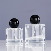 Nouveau design haut de gamme 30ml 50ml 100ml Bouteille de parfum rectangulaire vide en verre Vaporisateur de parfum Bouteille de parfum unique avec couvercle
